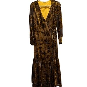 Soft Surroundings Jamila Gold Dress - Excellent Condition - Size Medium